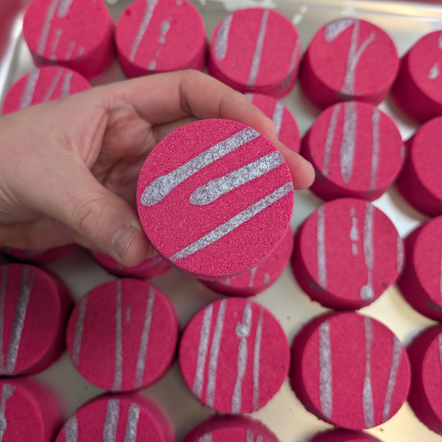 Coconut Water & Raspberry - Bath Bomb (x5)